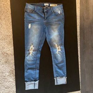 Indigo Rein distressed skinny ankle jeans